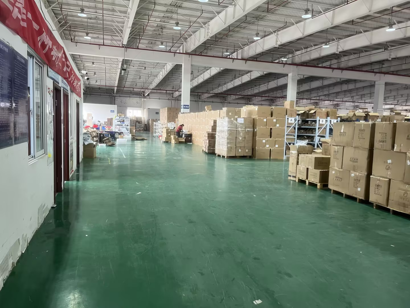 毛巾浴巾智能电商仓储托管一件代发服务：家纺类目云仓托管与高效发货解决方案
